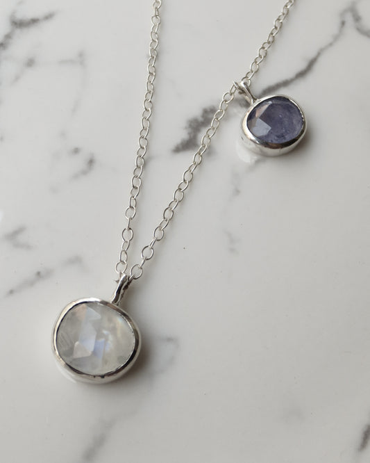 5 Things to consider when buying jewelry as a gift
